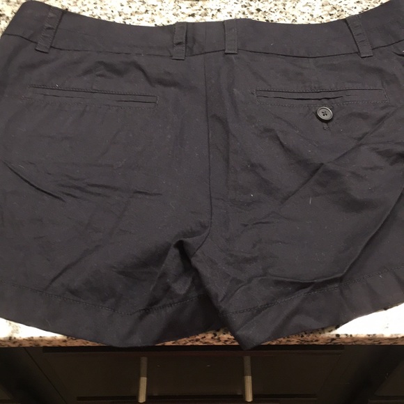 J. Crew Broken-In Chino Shorts 3” - Picture 3 of 4
